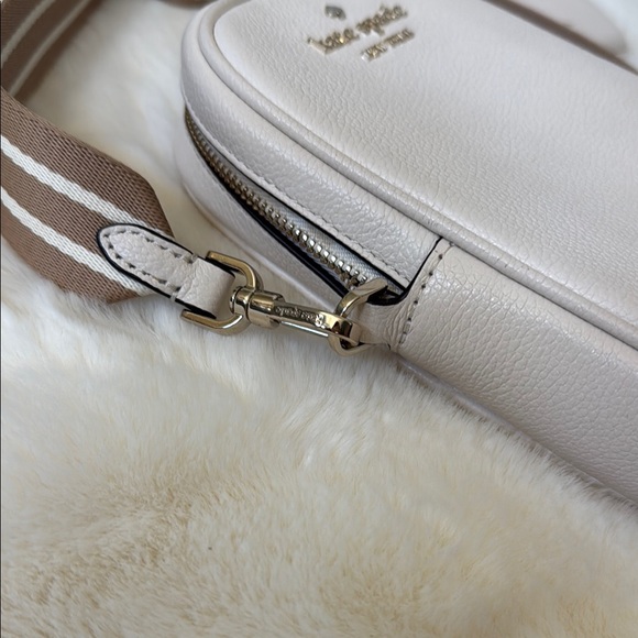 Kate Spade Crossbody Bag - Picture 4 of 6